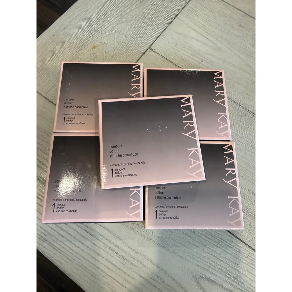 Lot of 5 Mary Kay Cosmetic Compacts Refillable‎ Makeup Palettes 017362 New